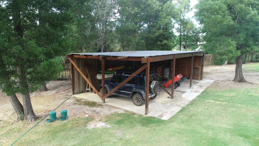 To Let 5 Bedroom Property for Rent in Rheenendal Western Cape